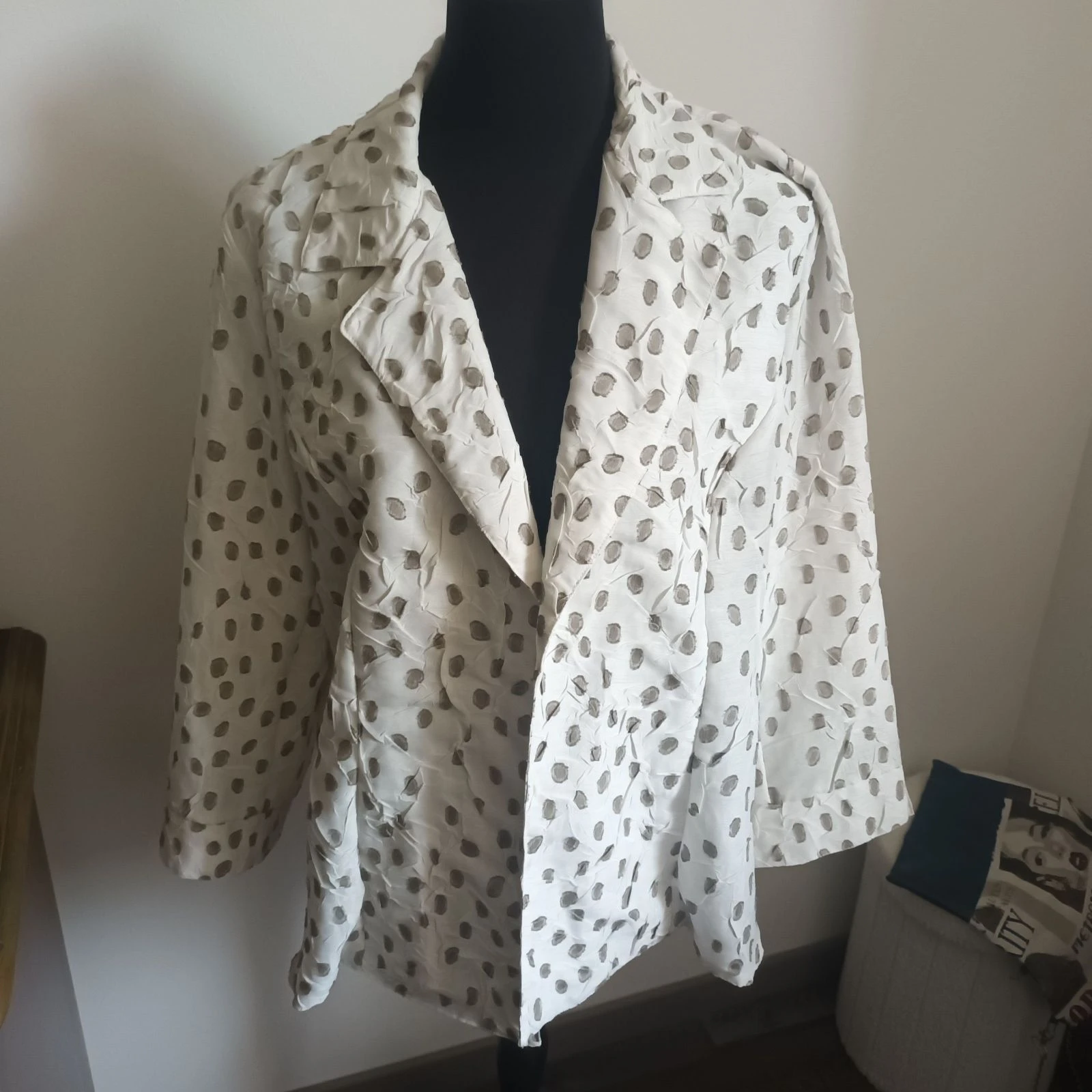 Jolie Veste d'Été Légère – "Les Parisiennes Paris" (Taille 50)